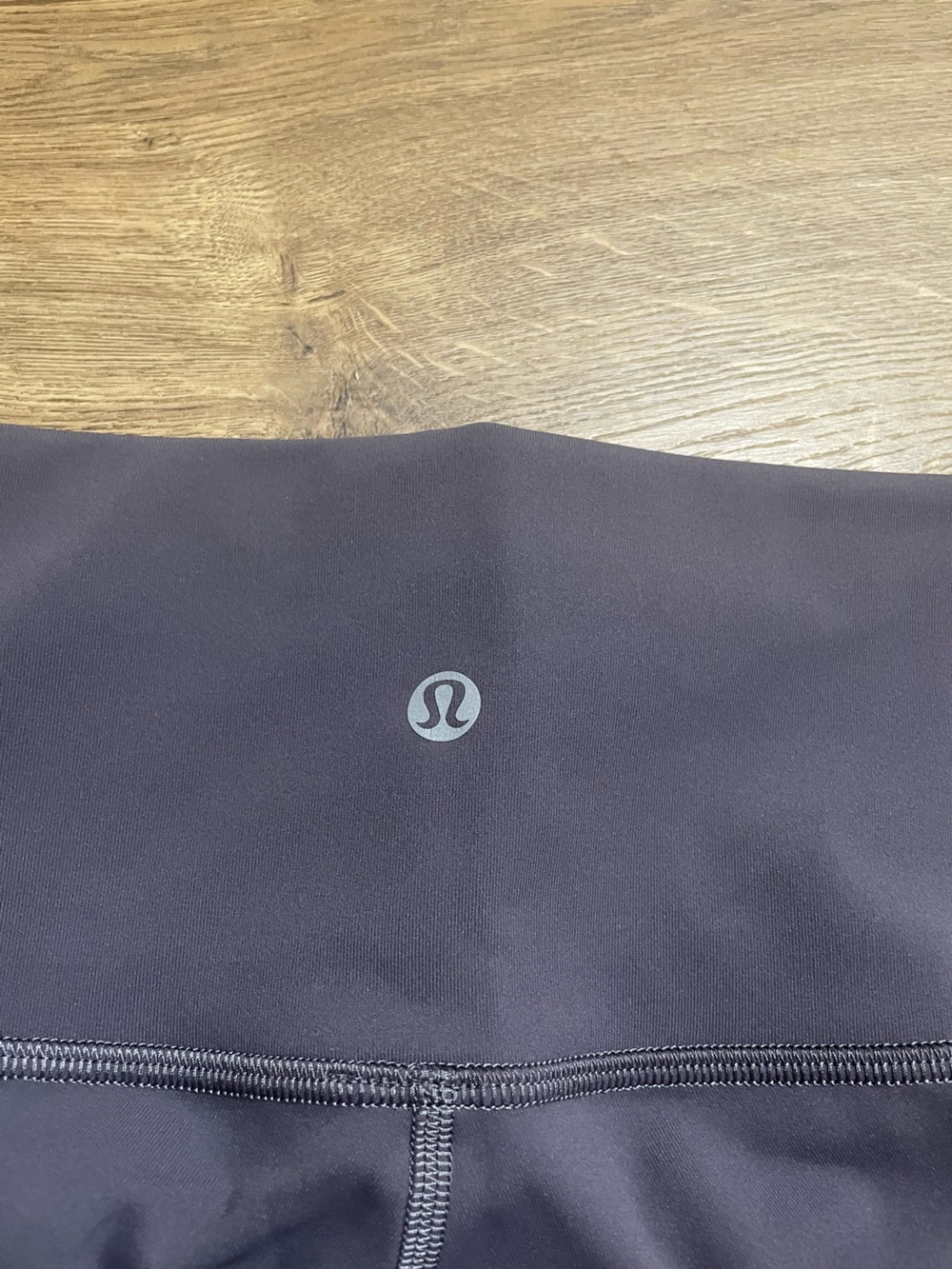 Lululemon Wunder Under High Rise Leggings 28", Size 4- in solid charcoal gray - Picture 6 of 10